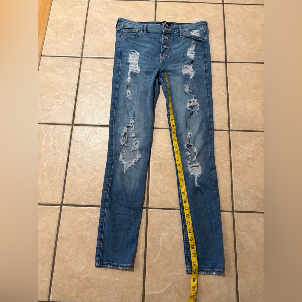 5/$25 Hollister Distressed Jeans - Picture 8 of 8